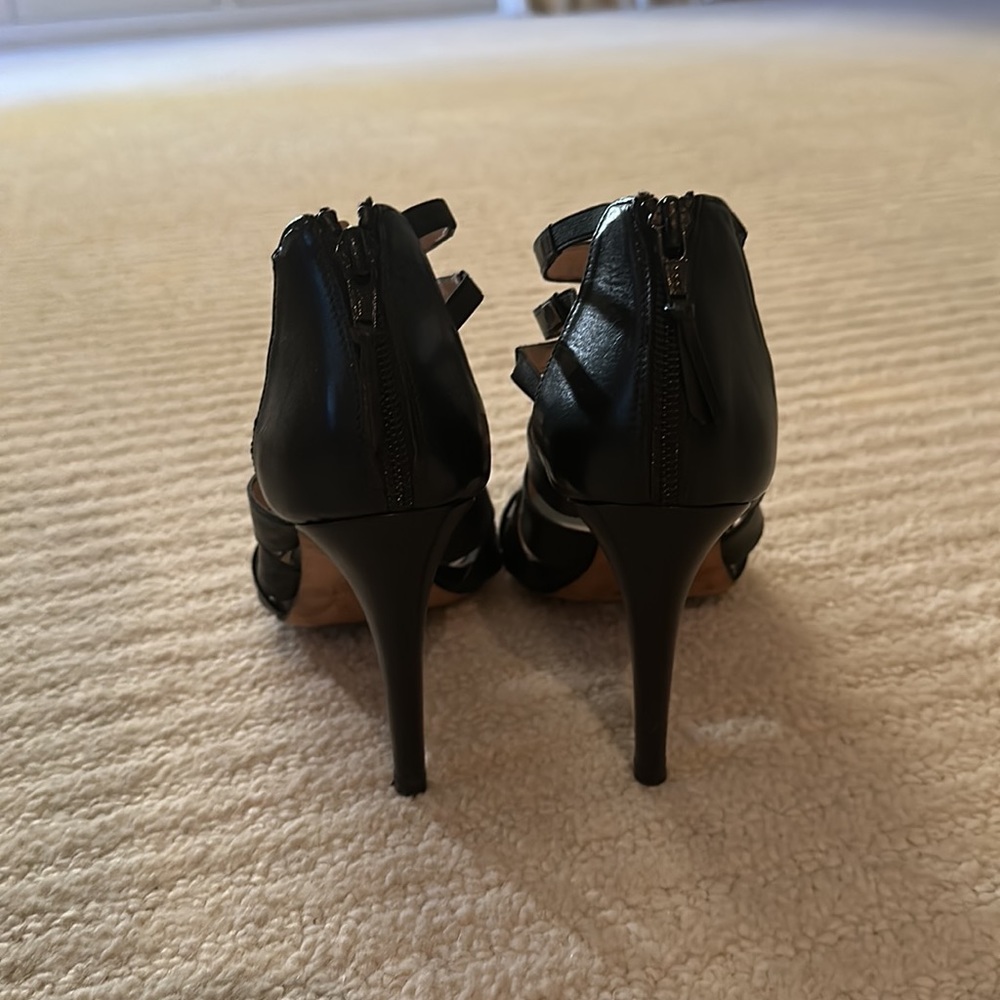Stuart Weitzman Black Heel - Size 8 - image 4